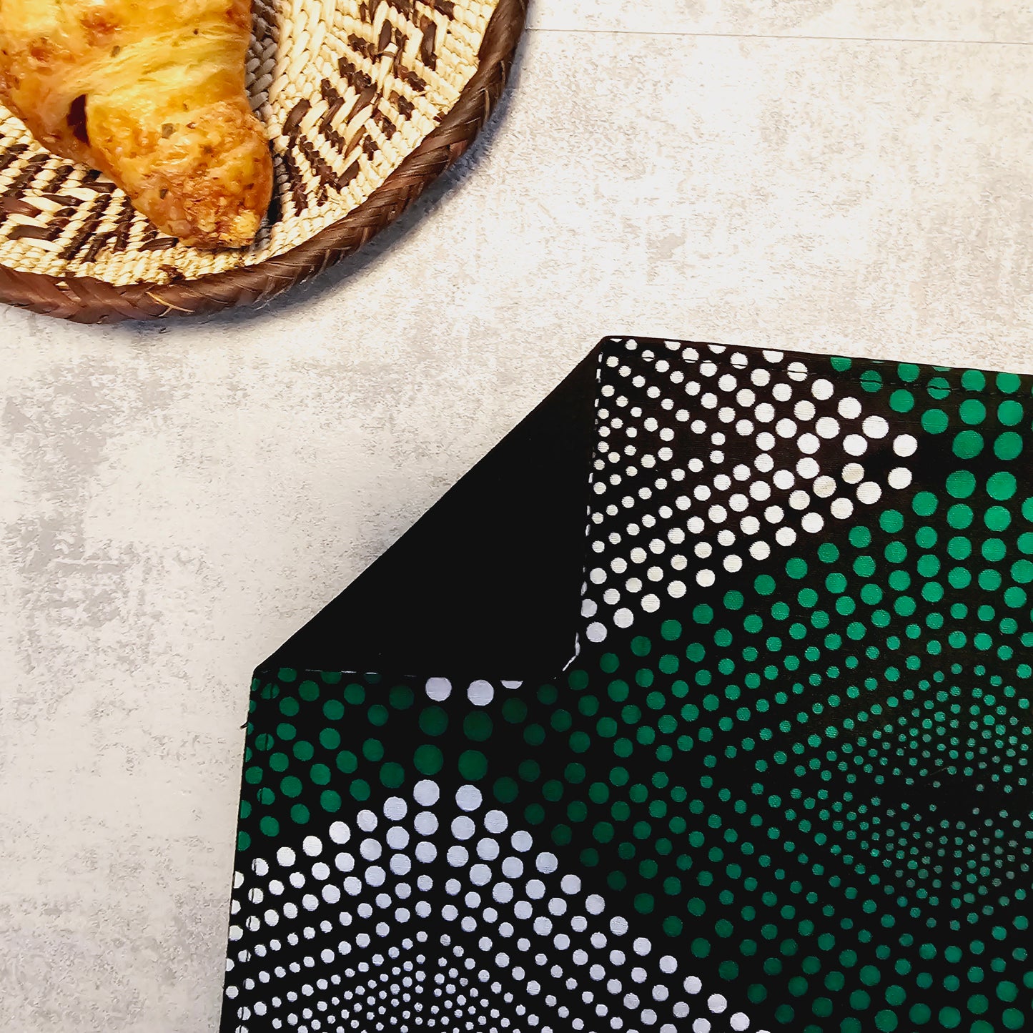 Set of 4 | 8 Placemats | 32cmx42cm | 100% Cotton Placemats.