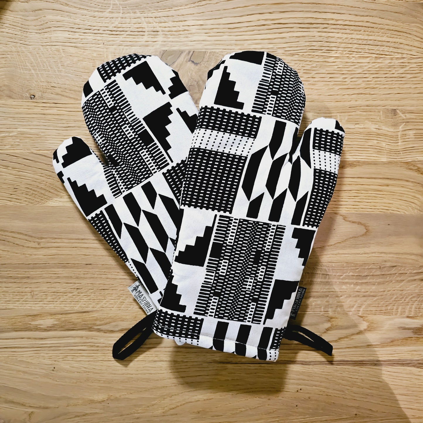 Handmade Apron and Matching Oven Gloves Set