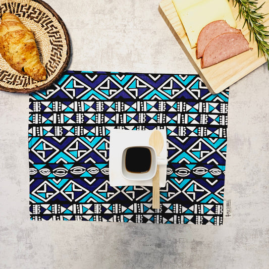 Handgemaakte '' Bogolan'' geïnspireerde print placemats | Boheemse wasbare placemats