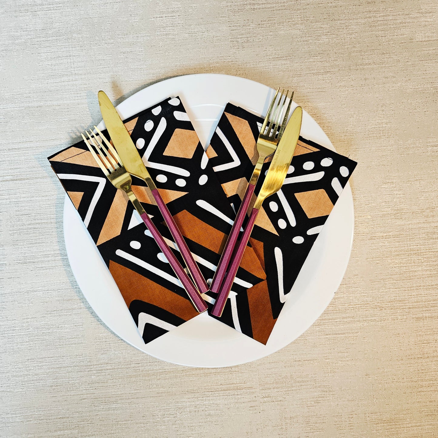 Set van 2 zwarte mudcloth print, Ankara wax, 100% katoenen servetten