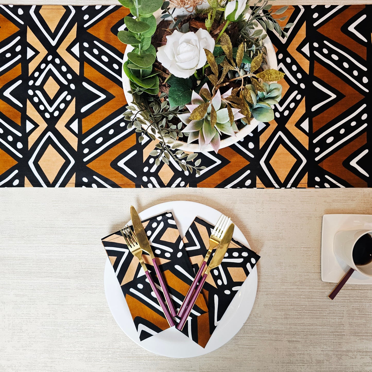 Table Runner and Set of 8 Napkins | 100% Cotton African Print Fabric