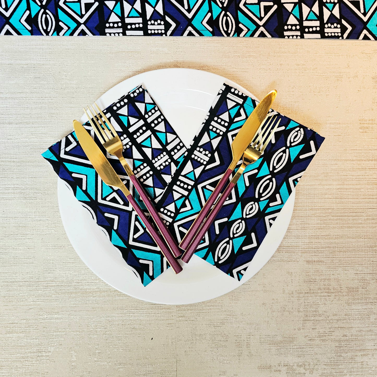 Table Runner and Set of 8 Napkins | 100% Cotton African Print Fabric