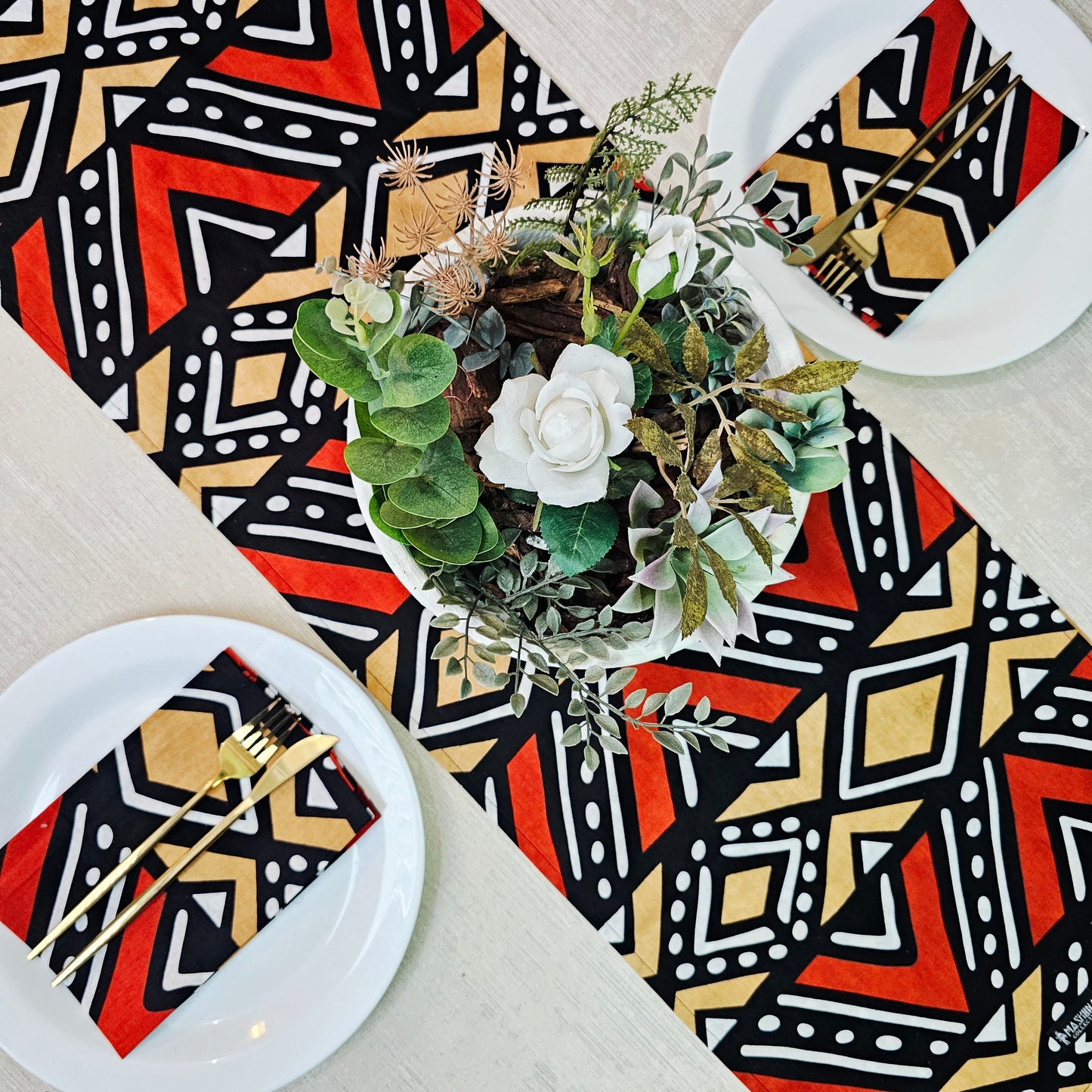 Table Runner and Set of 8 Napkins |  100% Cotton African Print Fabric