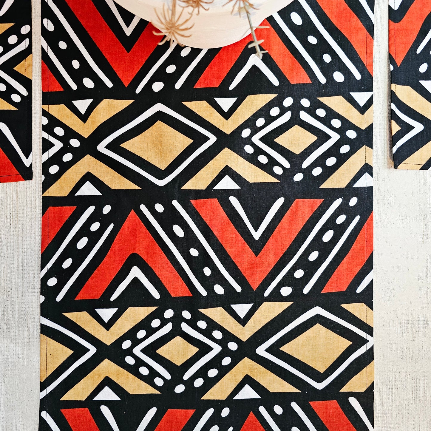 Set of 4 | 8 Placemats | 32cmx42cm | 100% Cotton Placemats.